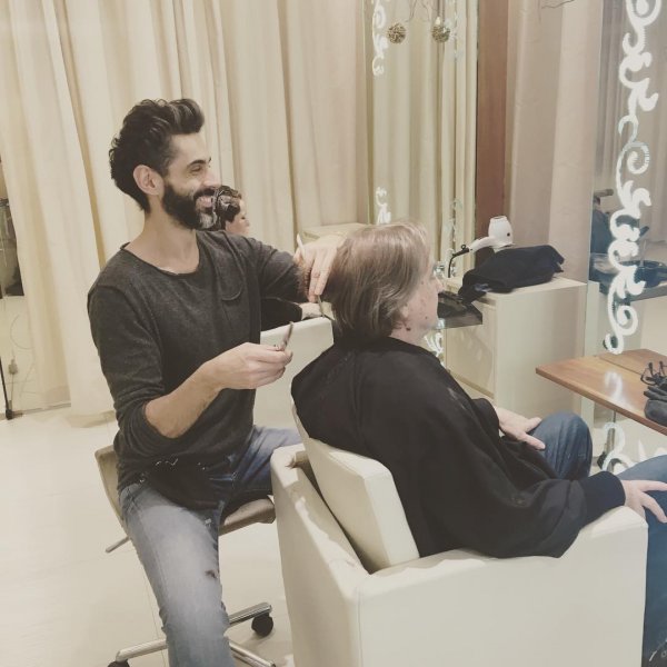 Zabava u Libora v salonu @liborsula #mirozbirka #liborsula #haircut #vlasy 